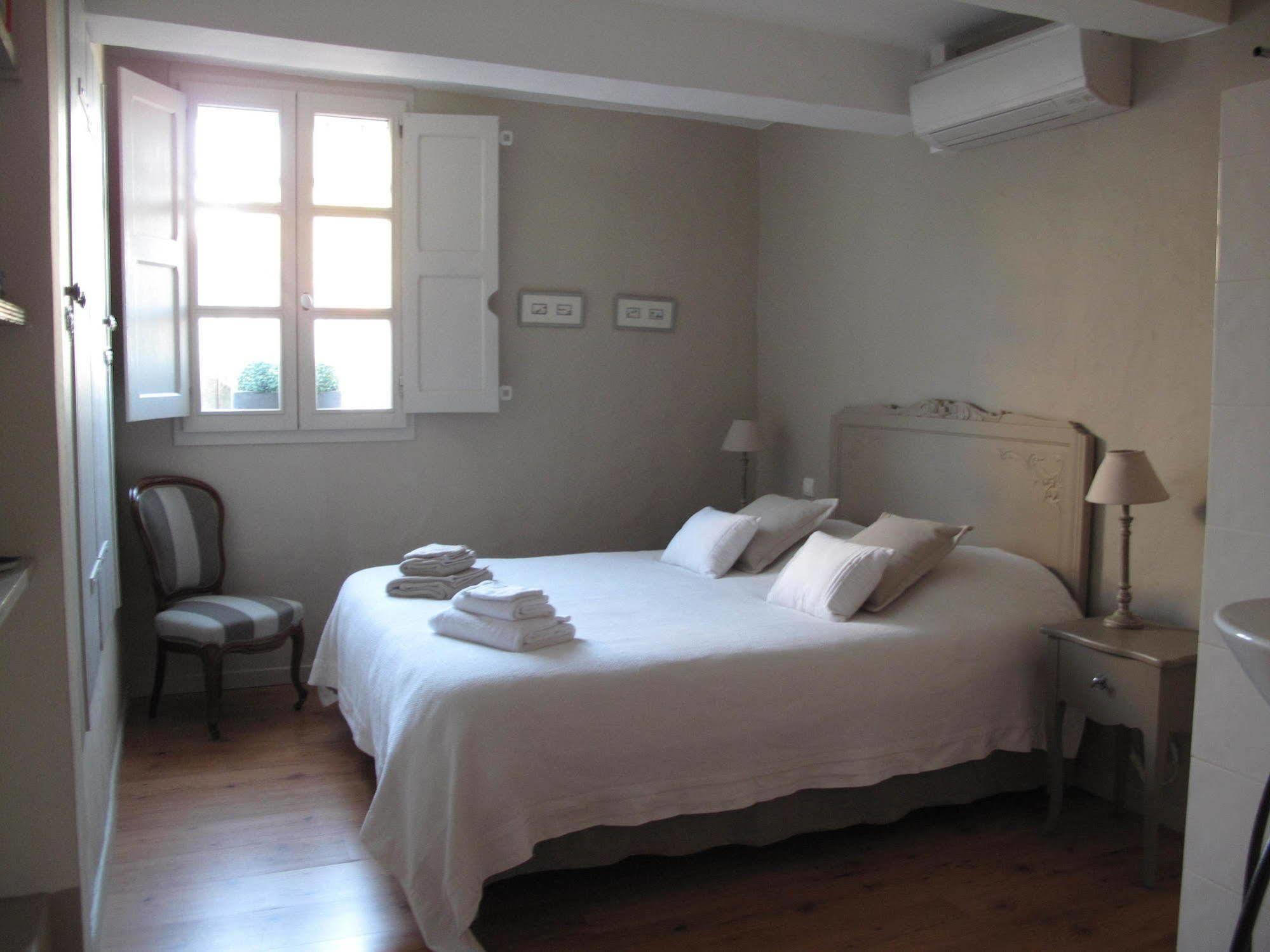 Le Mas De L'Olivier Hotel Loriol-du-Comtat Ngoại thất bức ảnh